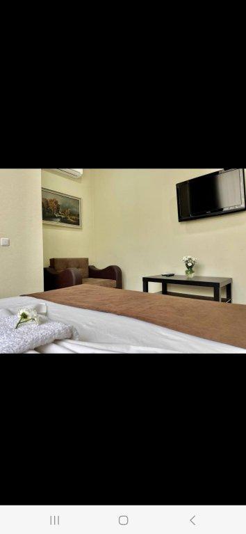 Merien Hotel Yerevan Exterior photo
